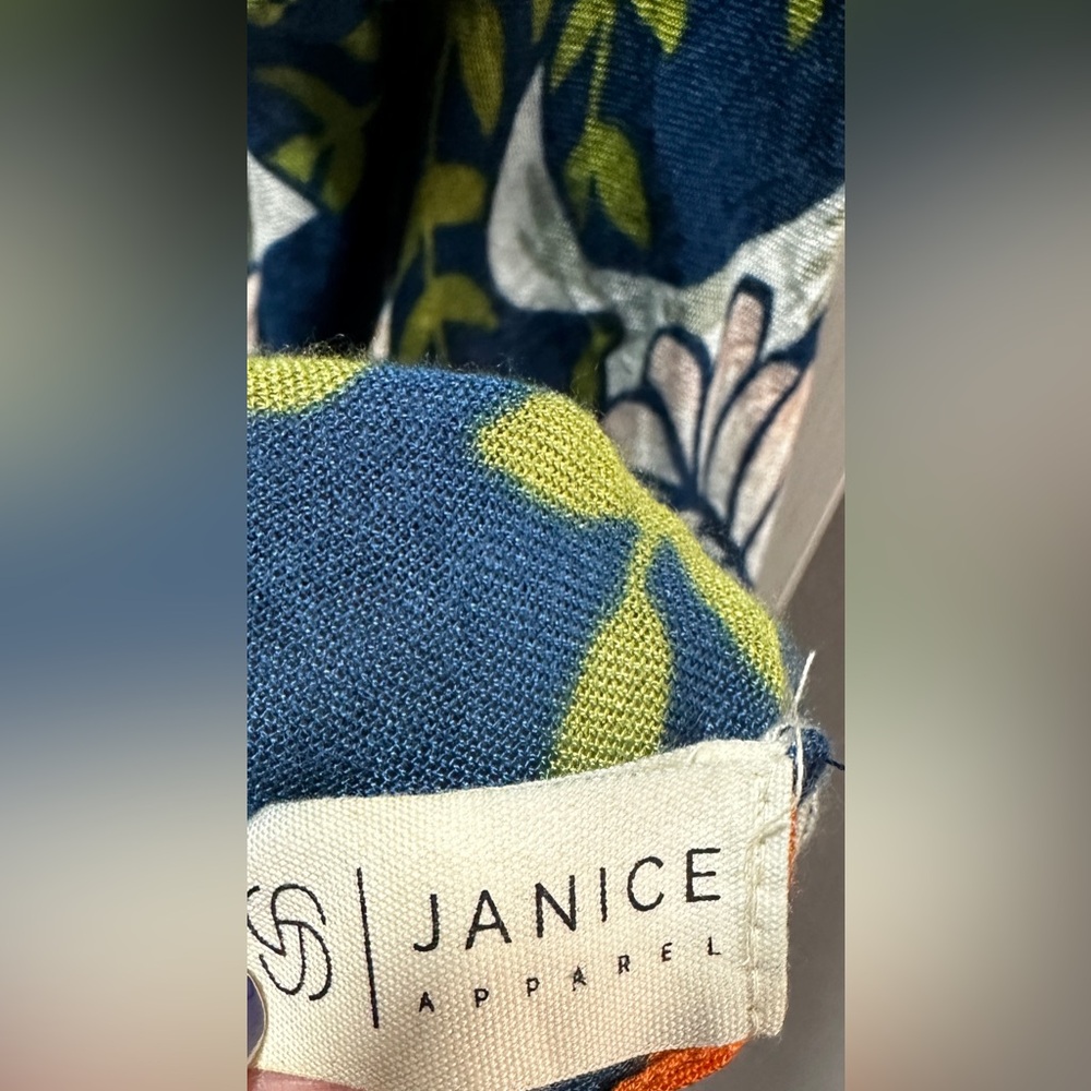 Janice Apparel- Floral and Leaves Kimono One Size - Picture 8 of 8